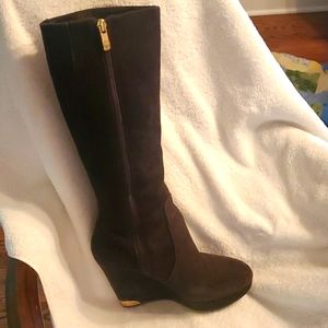 Vince Camuto Chocolate Brown Suede boots